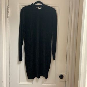 Black backless long sleeved cocktail dress